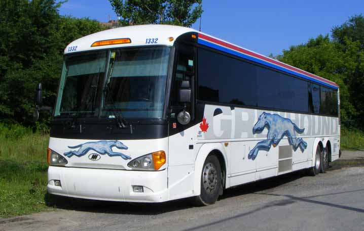 Greyhound Canada MCI D4505 1332